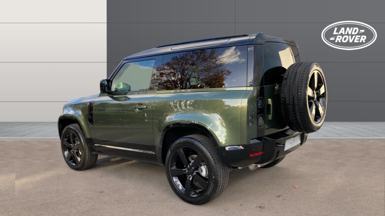 Land Rover Defender 3.0 D250 X-Dynamic SE 90 3dr Auto Diesel Estate